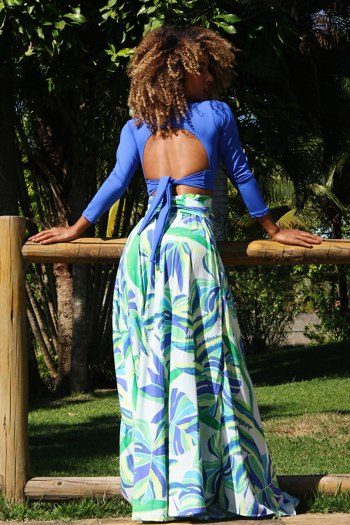 Tropics Queen Skirt Set